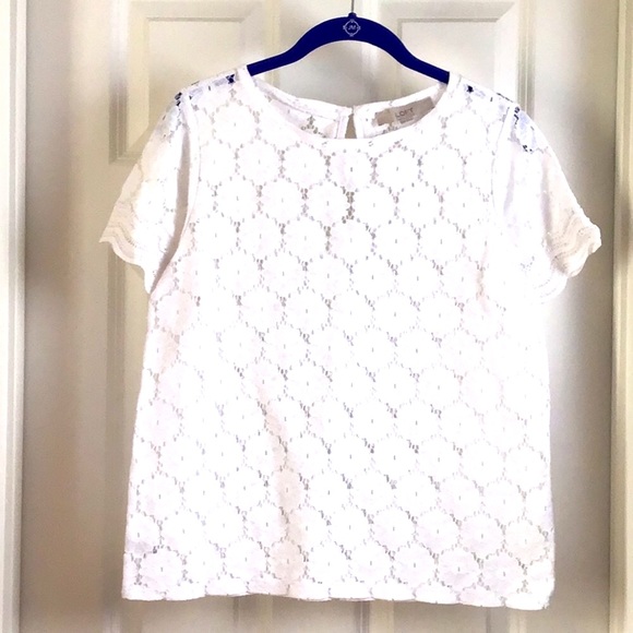LOFT🌸 Beautiful Lace Blouse - Picture 2 of 8
